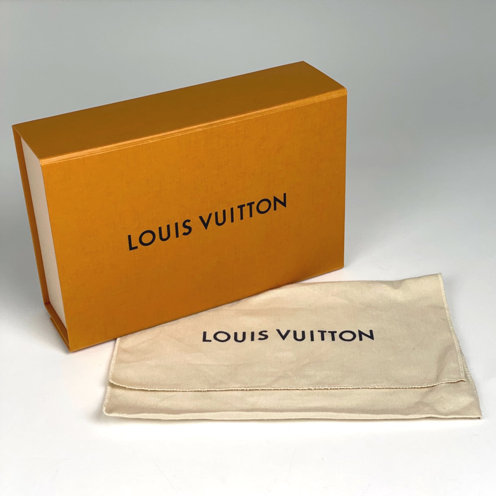 Louis Vuitton Brown Monogram Handbag (Pre-Owned)