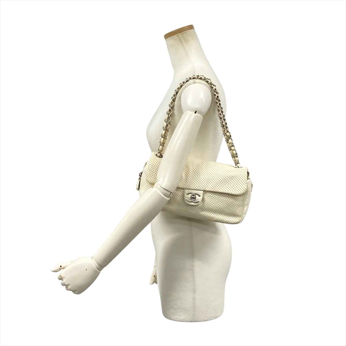 Chanel Green White Shoulder Bag (Pre-Owned)