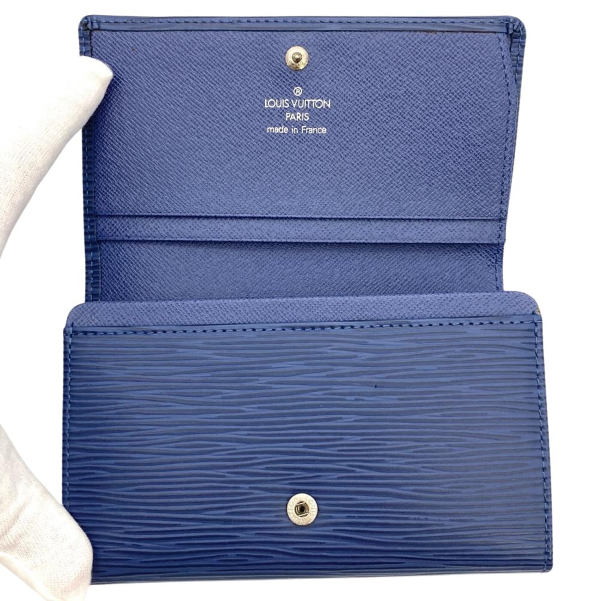 Louis Vuitton Blue Epi Leather Wallet (Bi-Fold) (Pre-Owned)