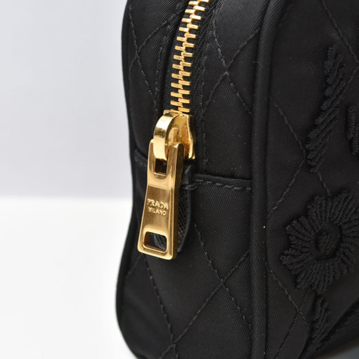 Prada Black Nero Nylon Pouch (Pre-Owned)