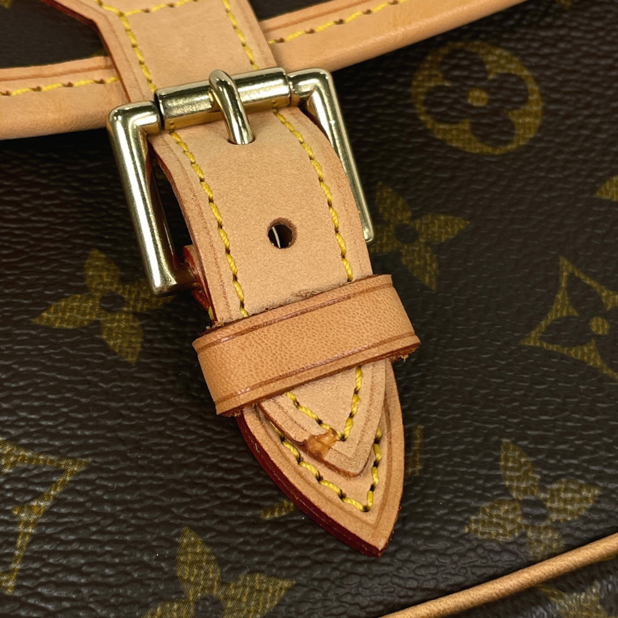 Louis Vuitton Brown Monogram Shoulder Bag (Pre-Owned)