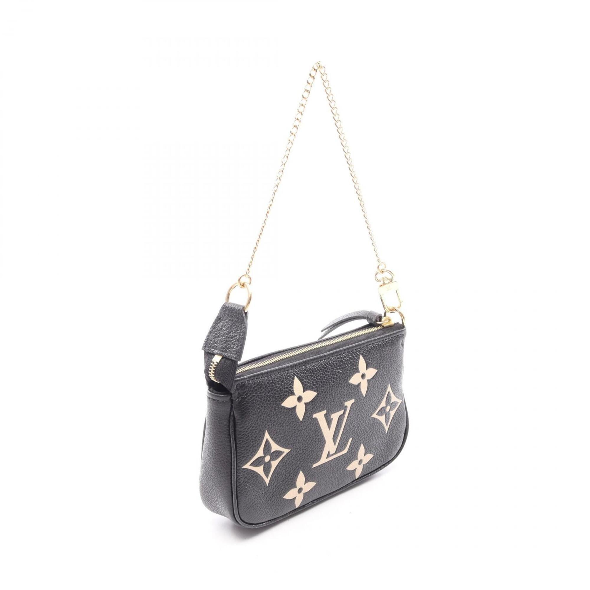Louis Vuitton Black Leather Handbag Pochette (Pre-Owned)
