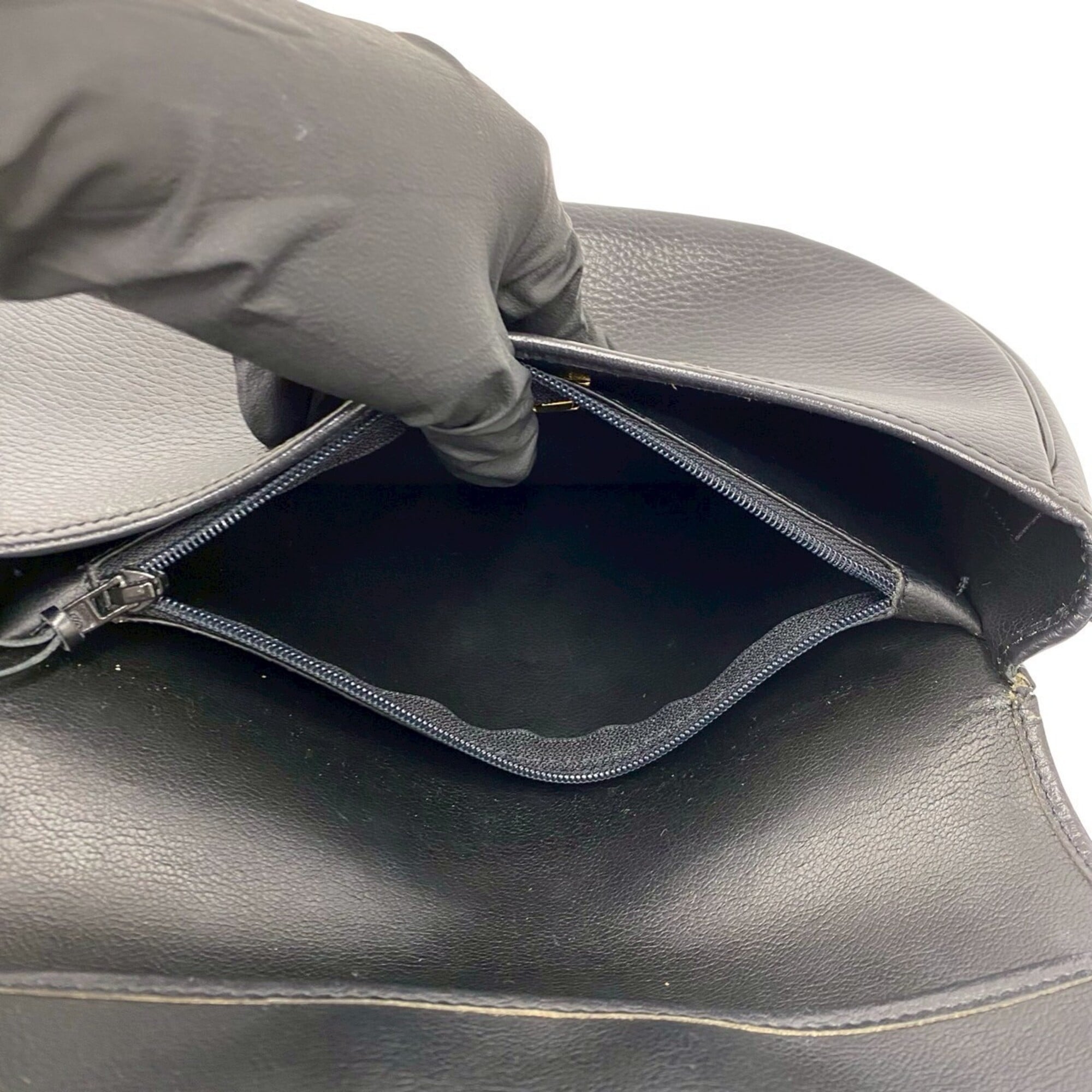 Christian Dior Black Leather Pochette Shoulder Bag (Pre-Owned)