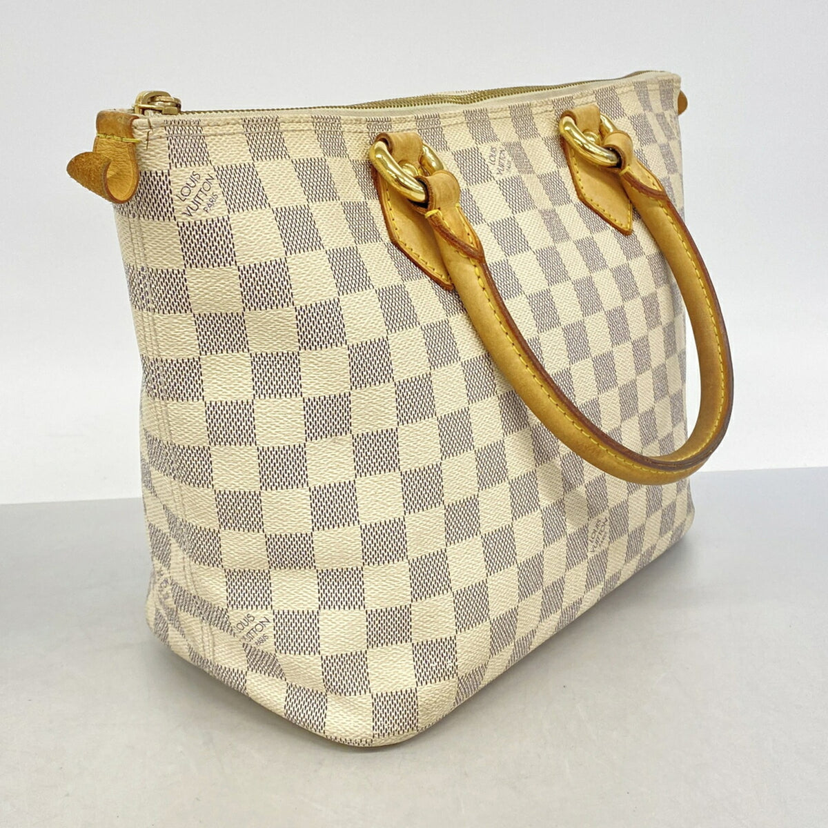 Louis Vuitton White Tote Bag (Pre-Owned)