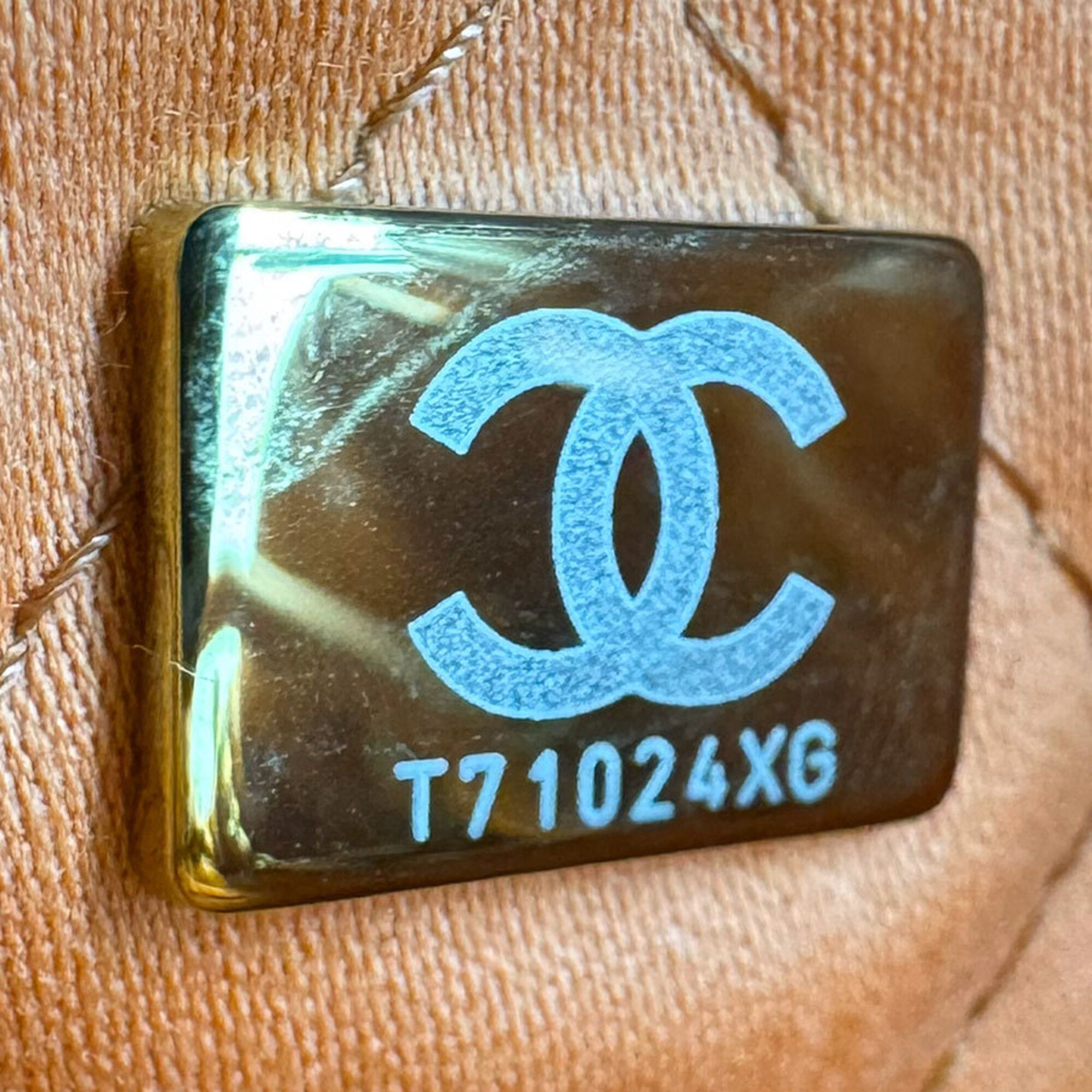 Chanel Orange Leather Shoulder Bag (Pre-Owned)