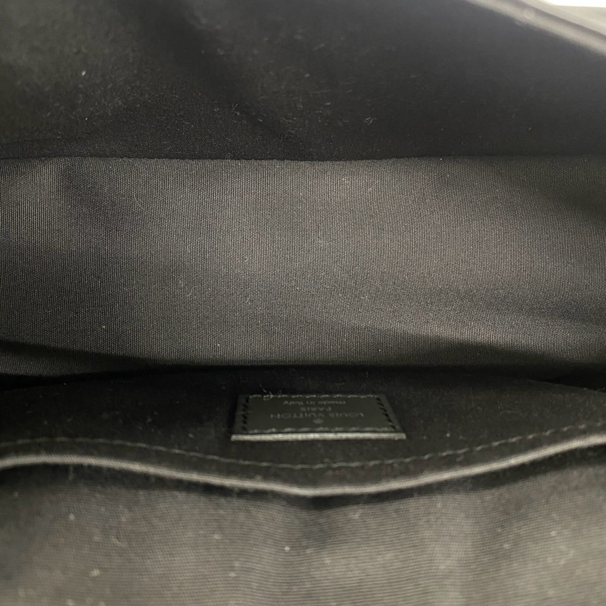 Louis Vuitton Black Leather Boston Bag Handbag (Pre-Owned)