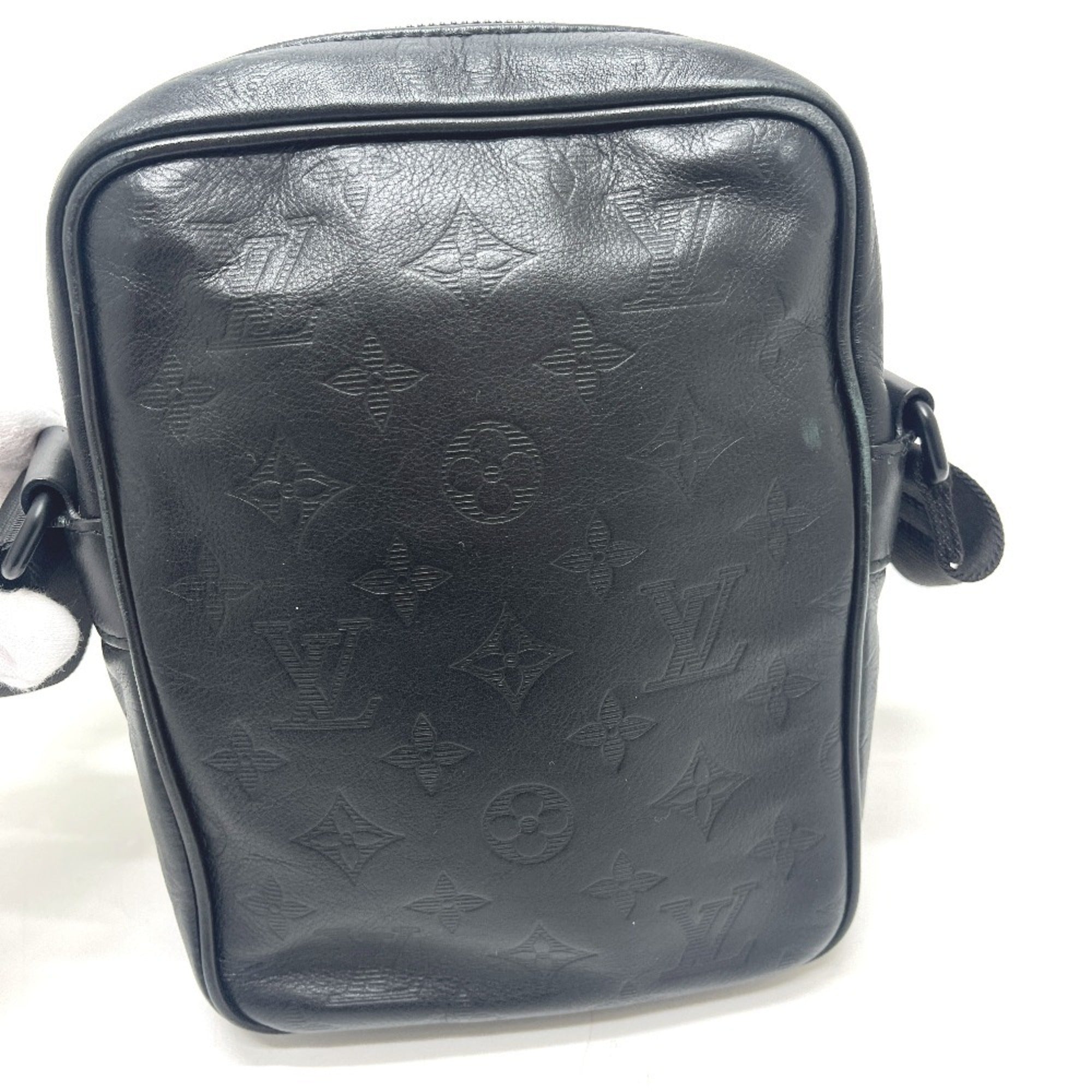 Louis Vuitton Black Leather Handbag Pochette Shoulder Bag (Pre-Owned)