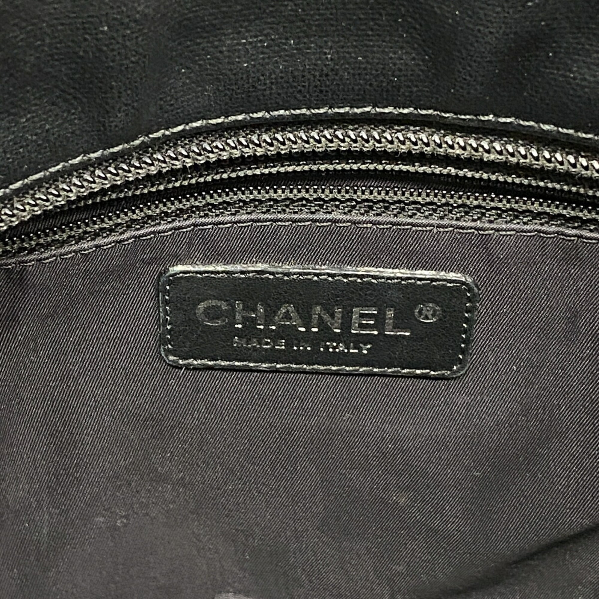 Chanel Black Canvas Tote Bag (Pre-Owned)