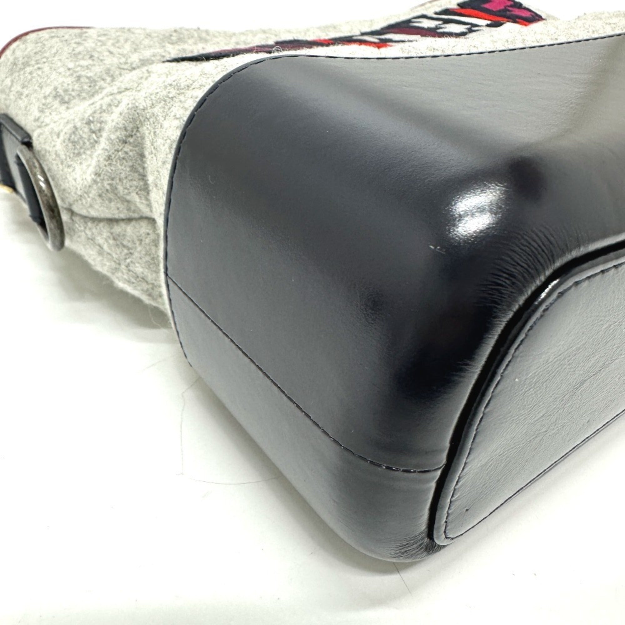Chanel Gray Red Color Wool Leather Shoulder Bag (Pre-Owned)