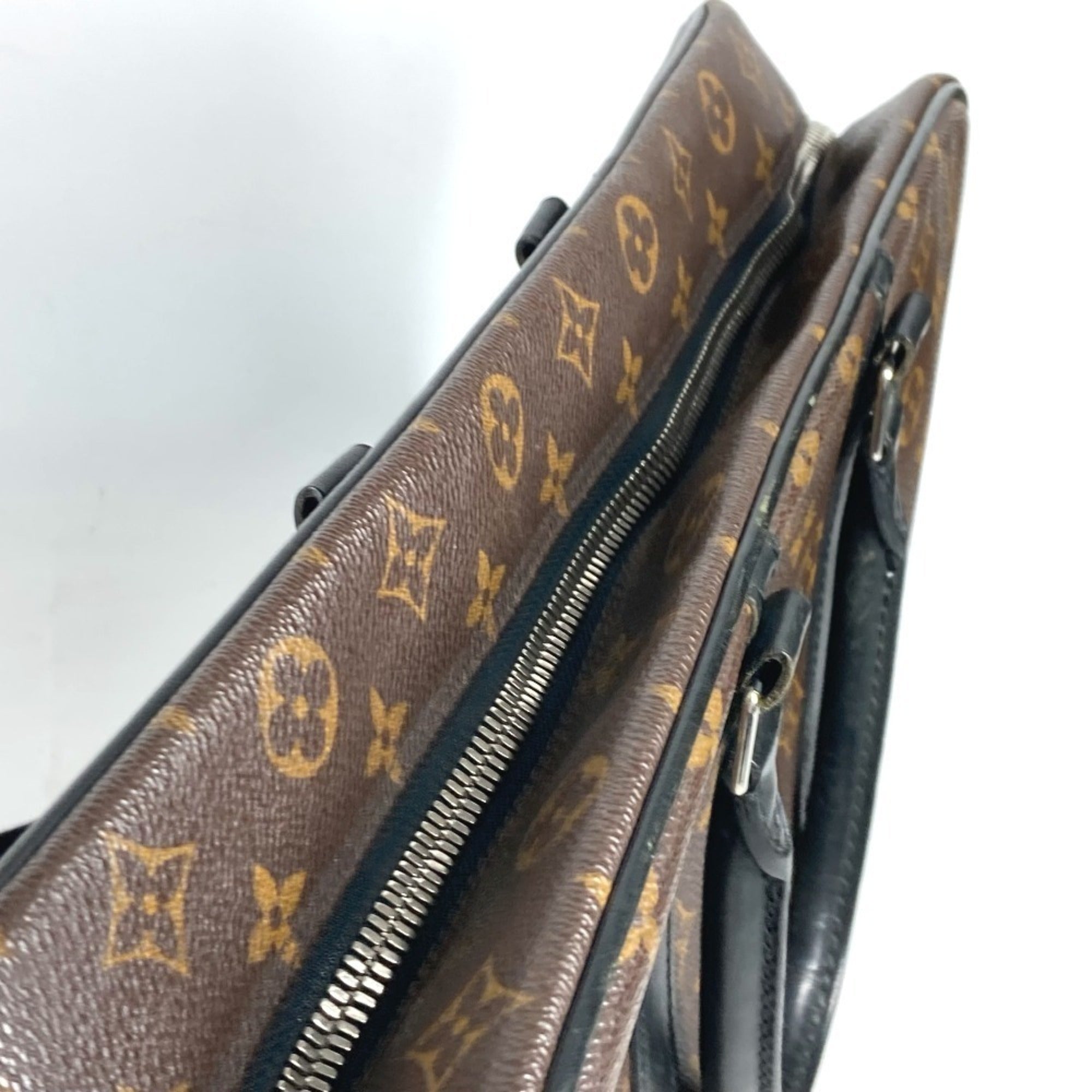 Louis Vuitton Black Brown Canvas Shoulder Bag (Pre-Owned)