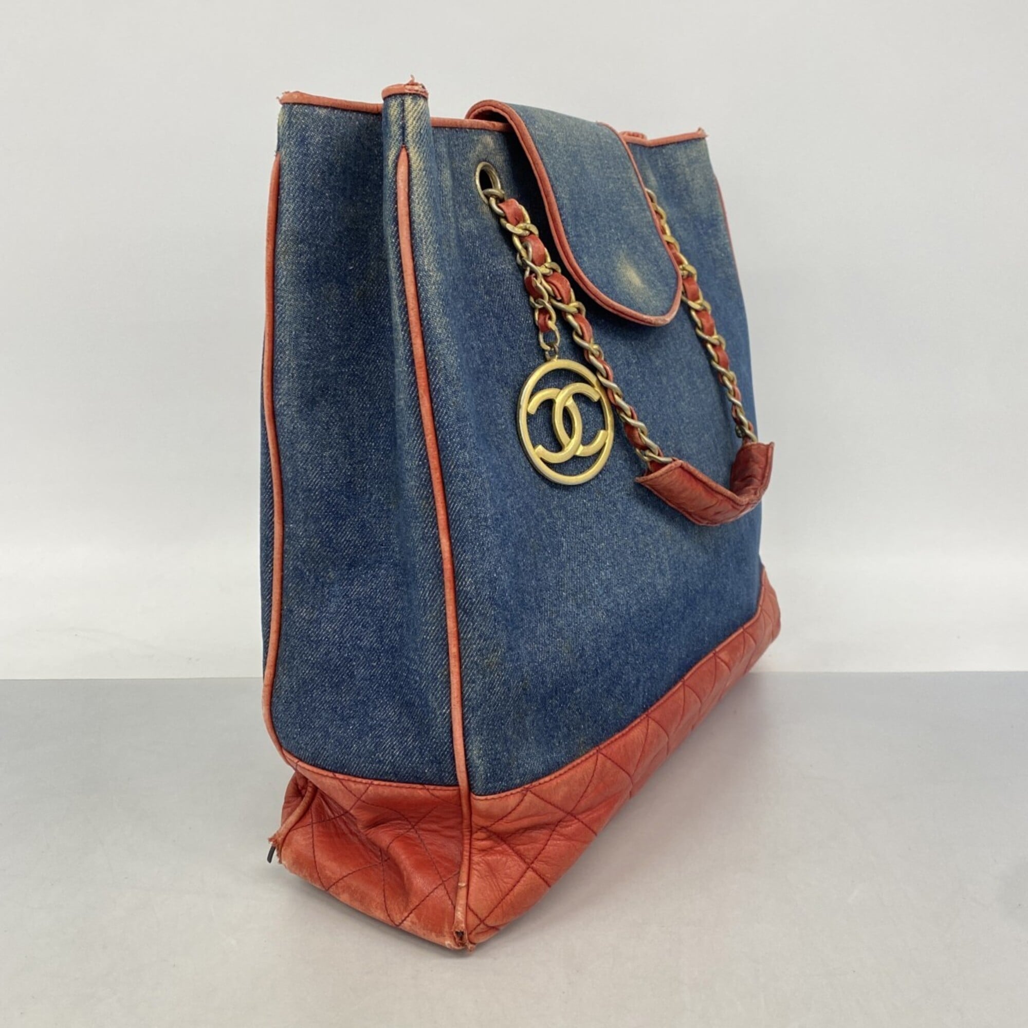 Chanel Blue Red Color Leather Denim Tote Bag (Pre-Owned)