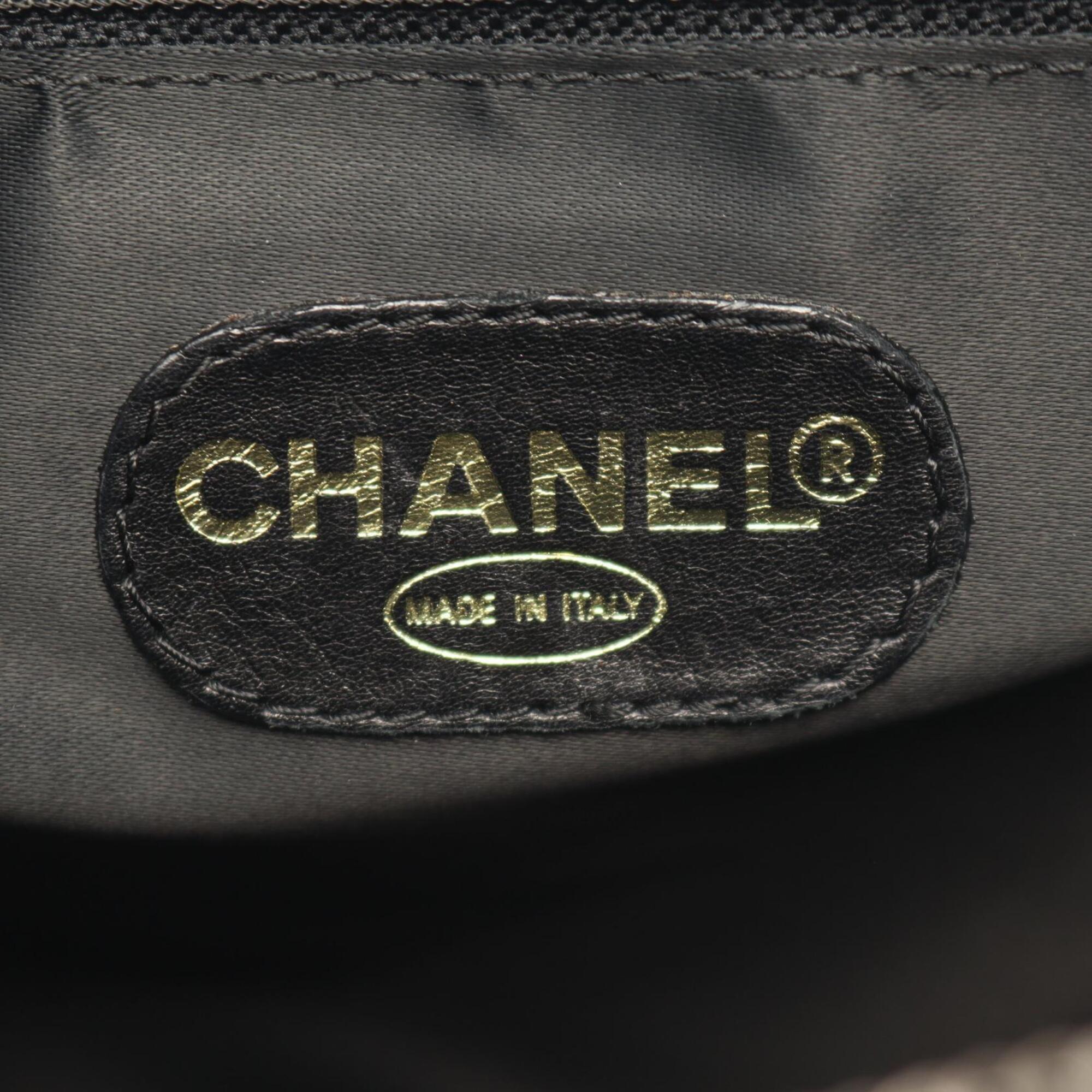 Chanel Black Leather Handbag (Pre-Owned)
