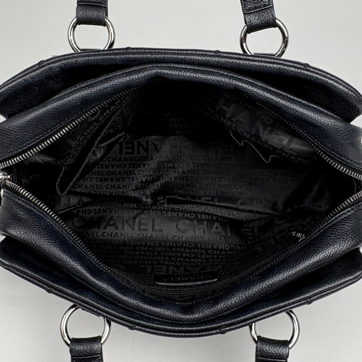 Chanel Chocolate Bar Black Grained Calfskin Handbag (Pre-Owned)
