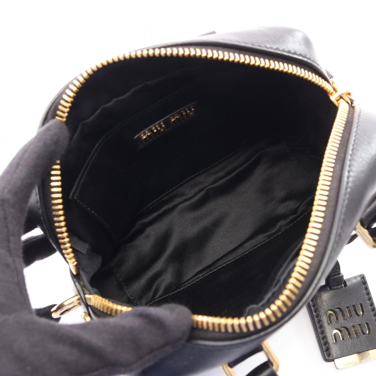 Miu Miu Matelasse Black Leather Handbag (Pre-Owned)