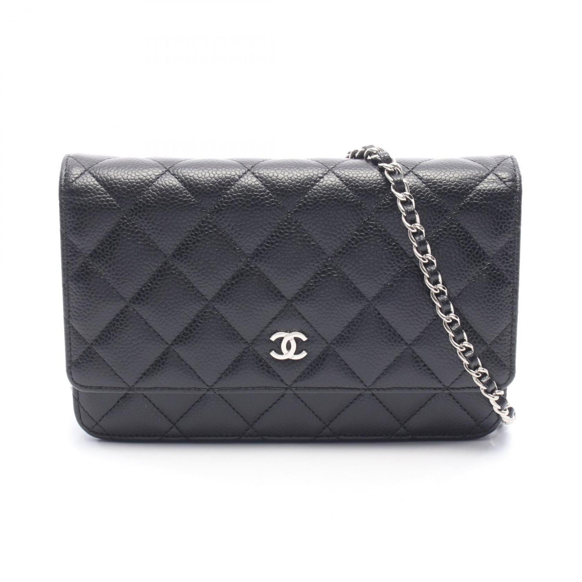 Chanel Black Grained Calfskin Handbag Shoulder Bag (Pre-Owned)
