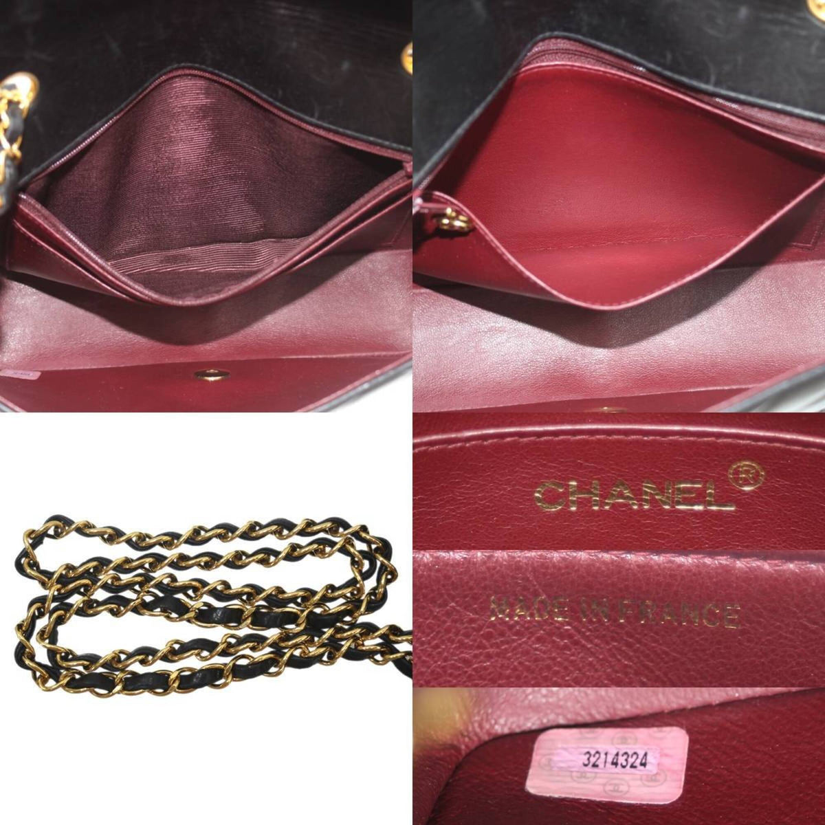Chanel Matelasse Black Shoulder Bag (Pre-Owned)