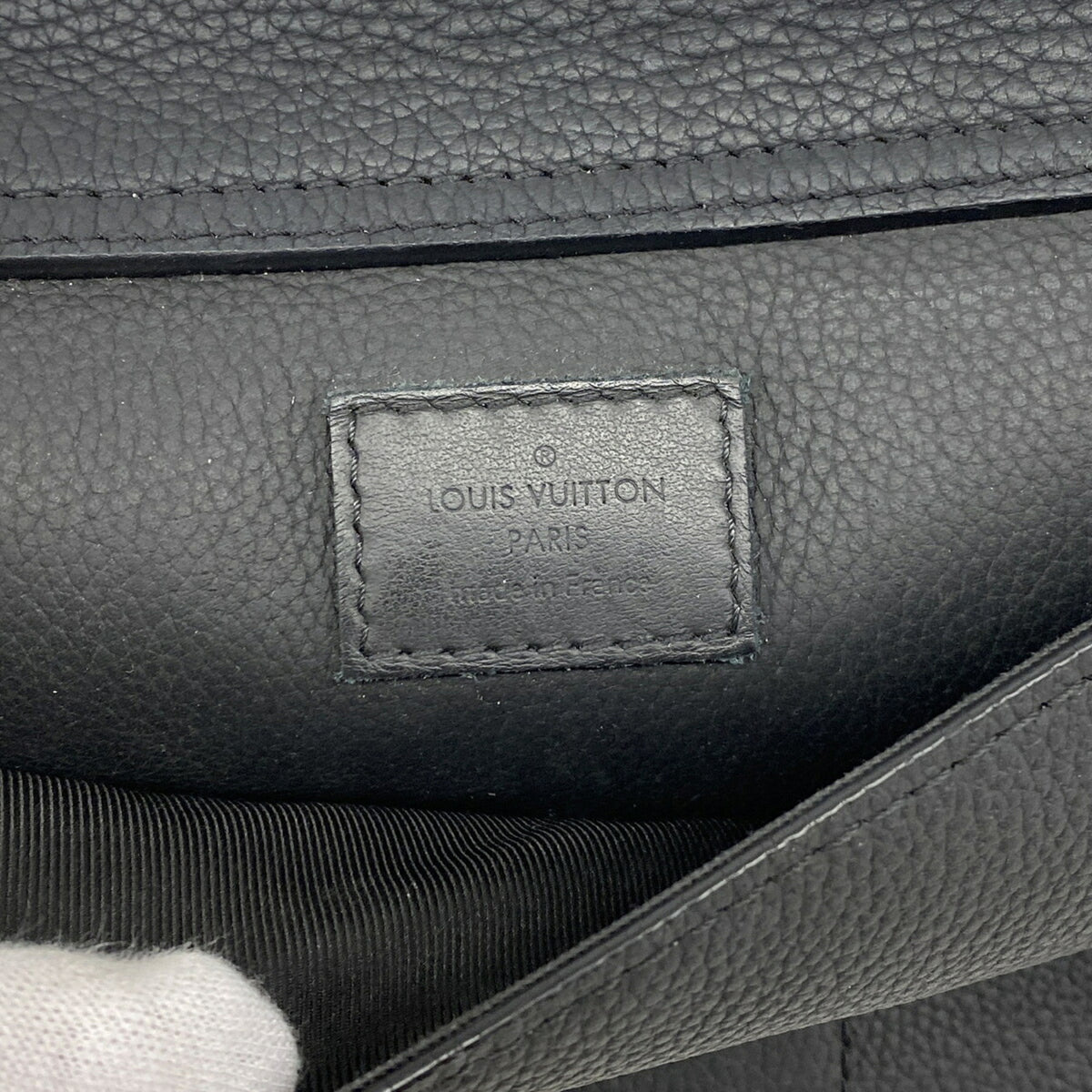Louis Vuitton Noir Fanny Pack (Pre-Owned)