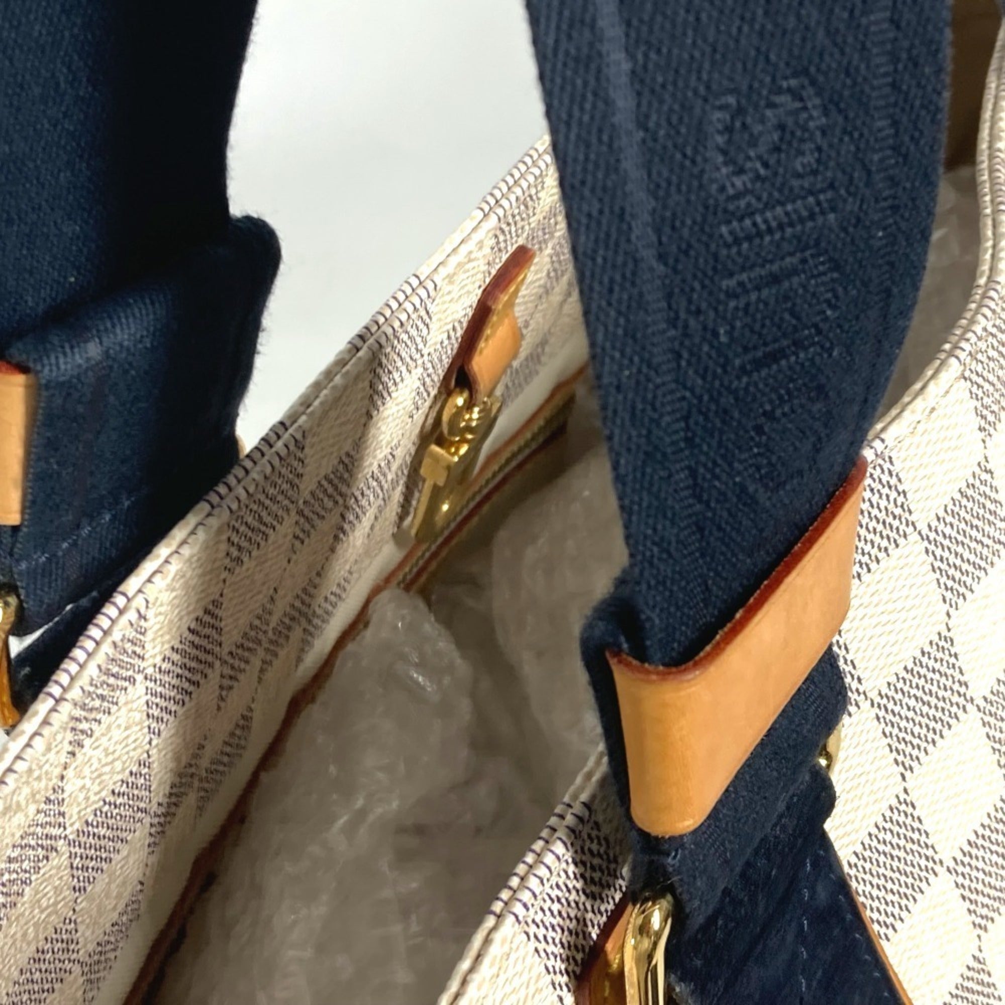Louis Vuitton White Damier Azur Shoulder Bag Tote Bag (Pre-Owned)