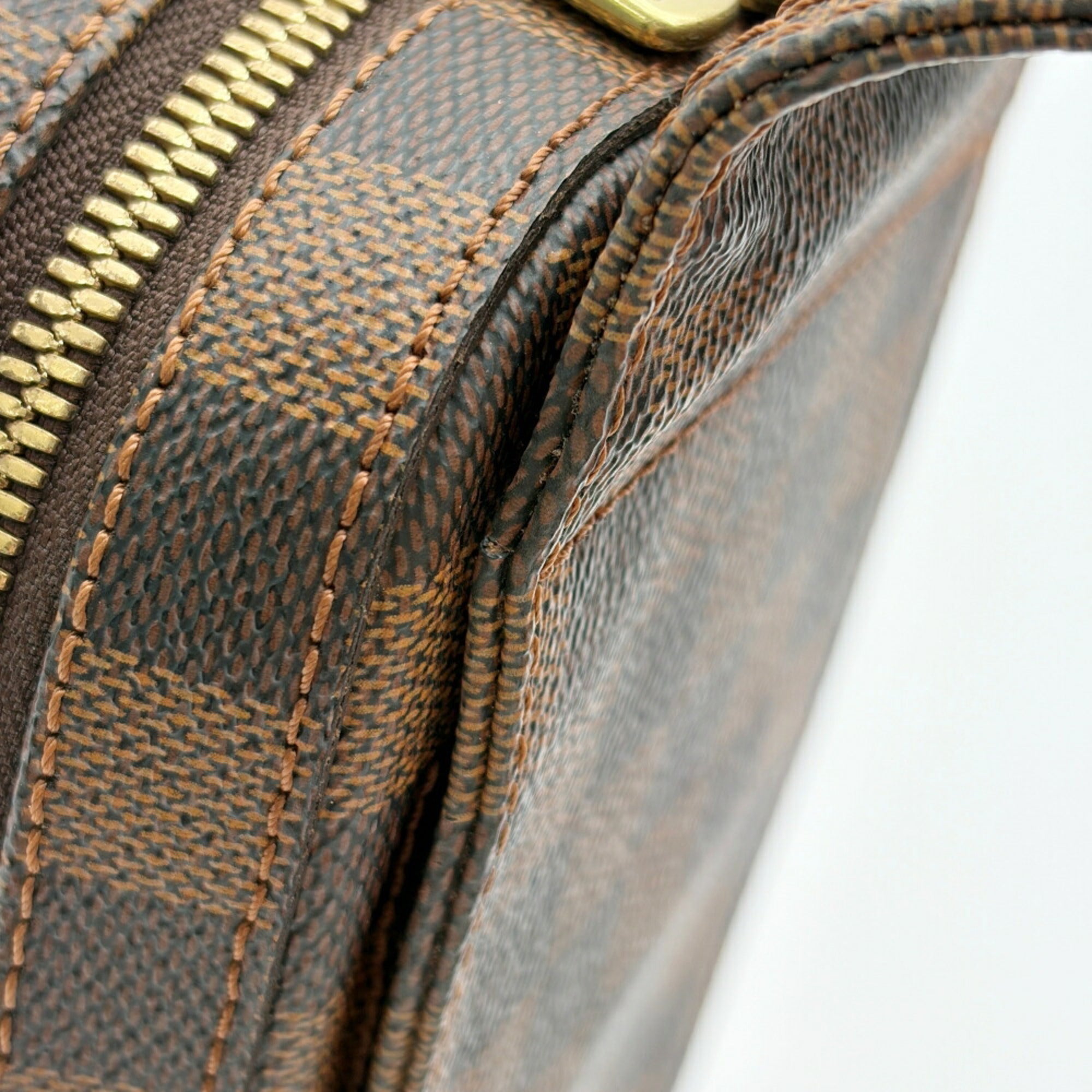Louis Vuitton Damier Canvas Ebene Pvc Canvas Pouch Sling Bag (Pre-Owned)