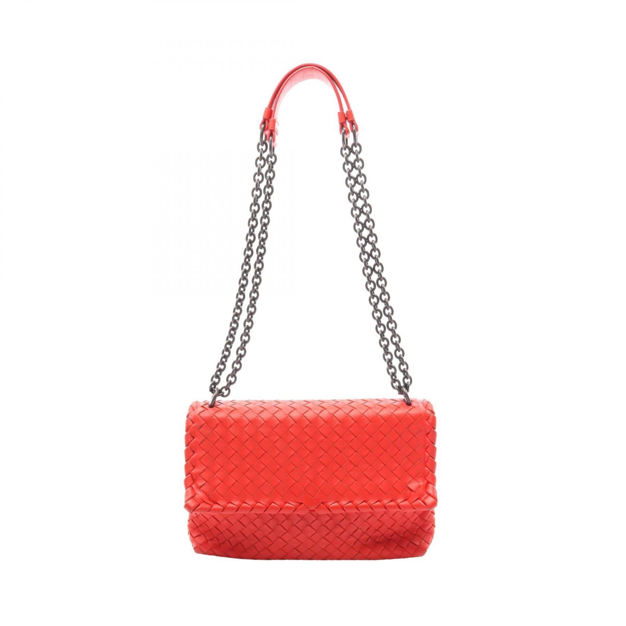 Bottega Veneta Red Color Leather Shoulder Bag (Pre-Owned)
