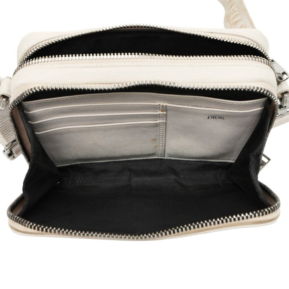 Christian Dior Ivory Leather Shoulder Bag (Pre-Owned)
