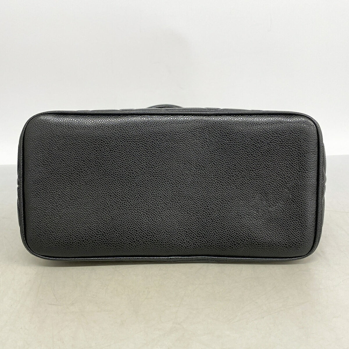Chanel Black Grained Calfskin Tote Bag (Pre-Owned)