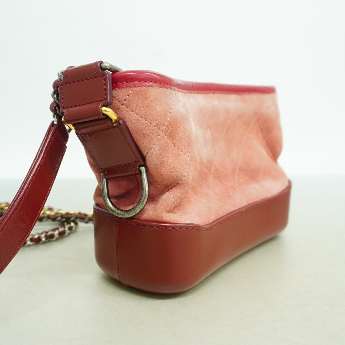 Chanel Red Color Suede Shoulder Bag (Pre-Owned)