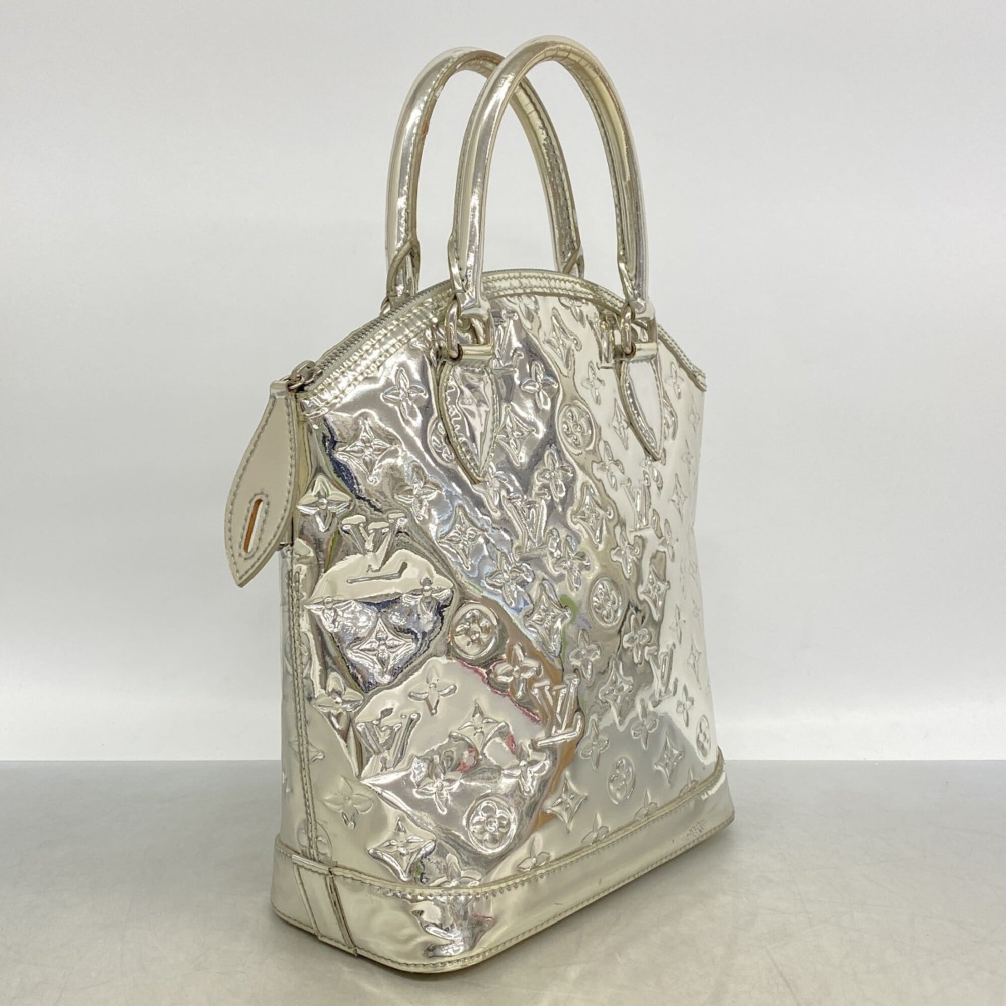Louis Vuitton Argent Handbag (Pre-Owned)