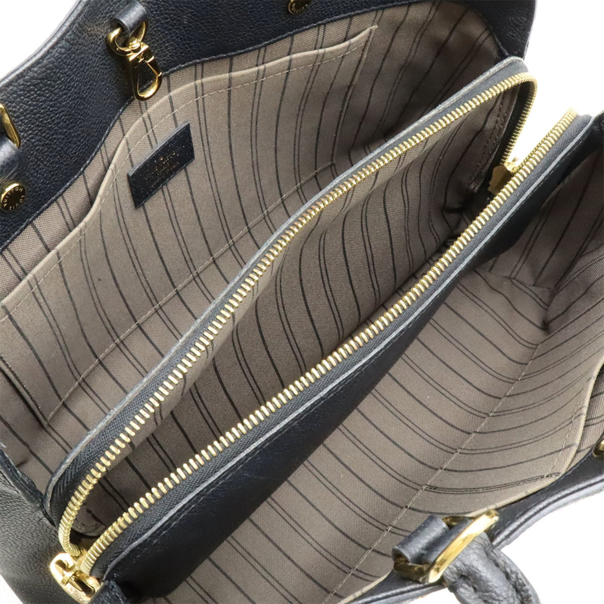 Louis Vuitton Black Noir Leather Handbag Shoulder Bag (Pre-Owned)