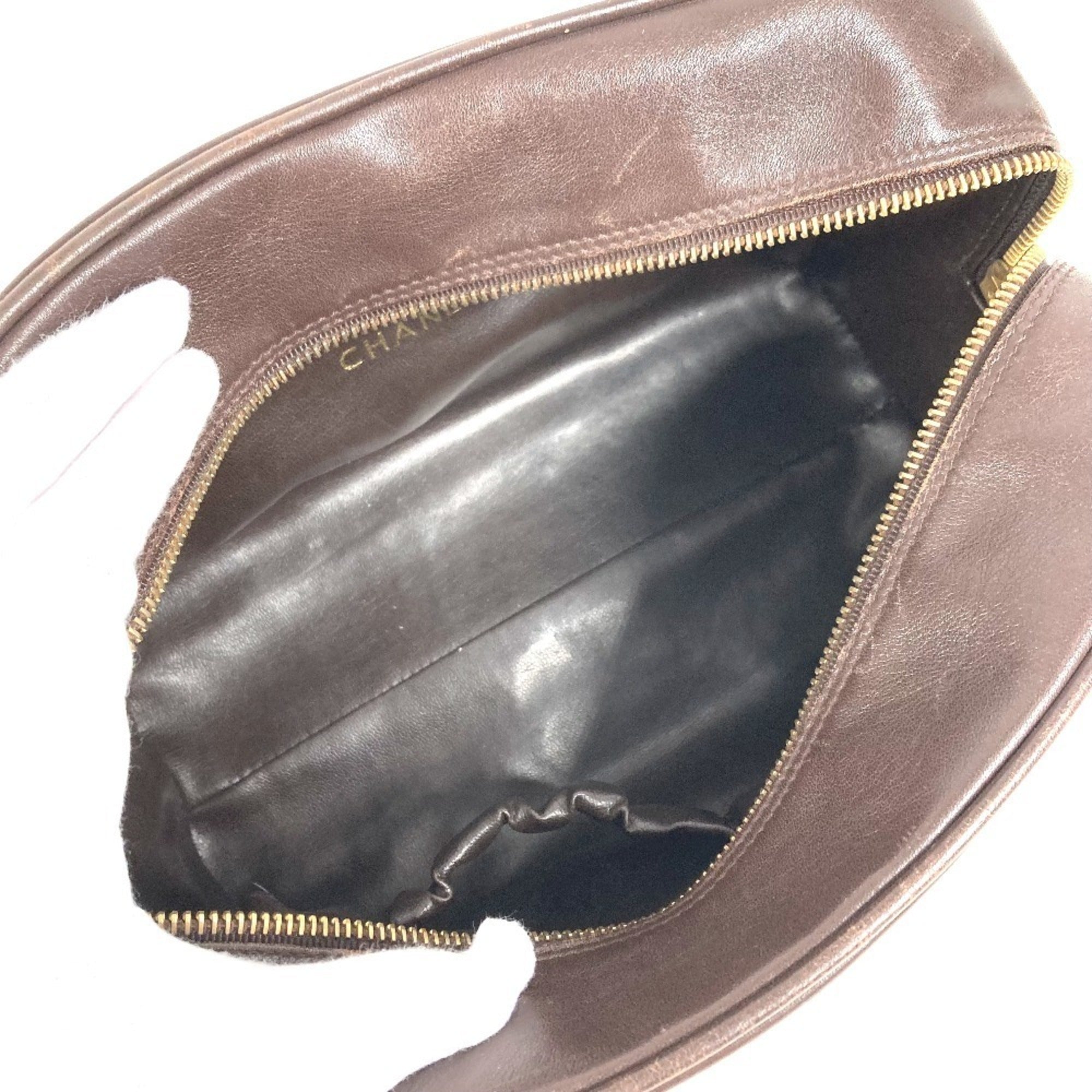 Chanel Brown Leather Clutch Bag Handbag Pouch (Pre-Owned)
