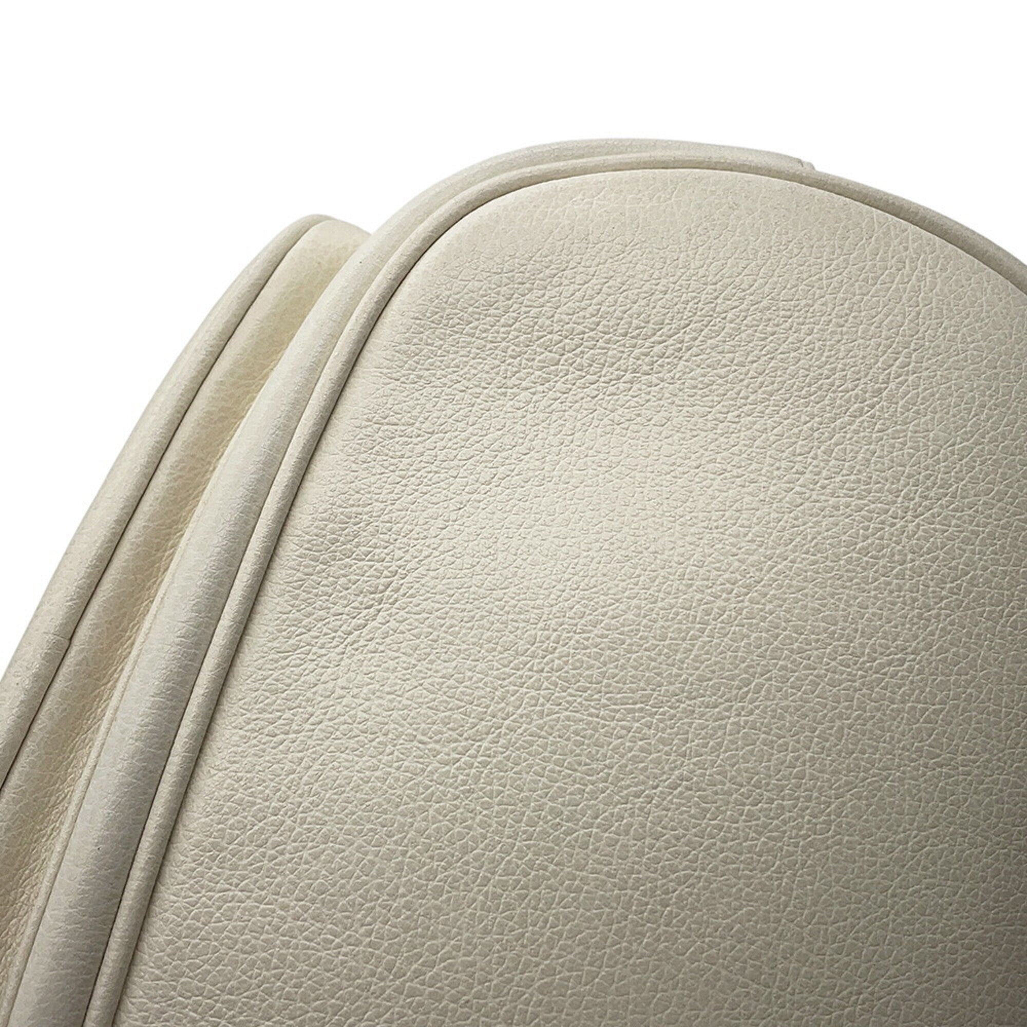Prada White Leather Handbag Shoulder Bag (Pre-Owned)