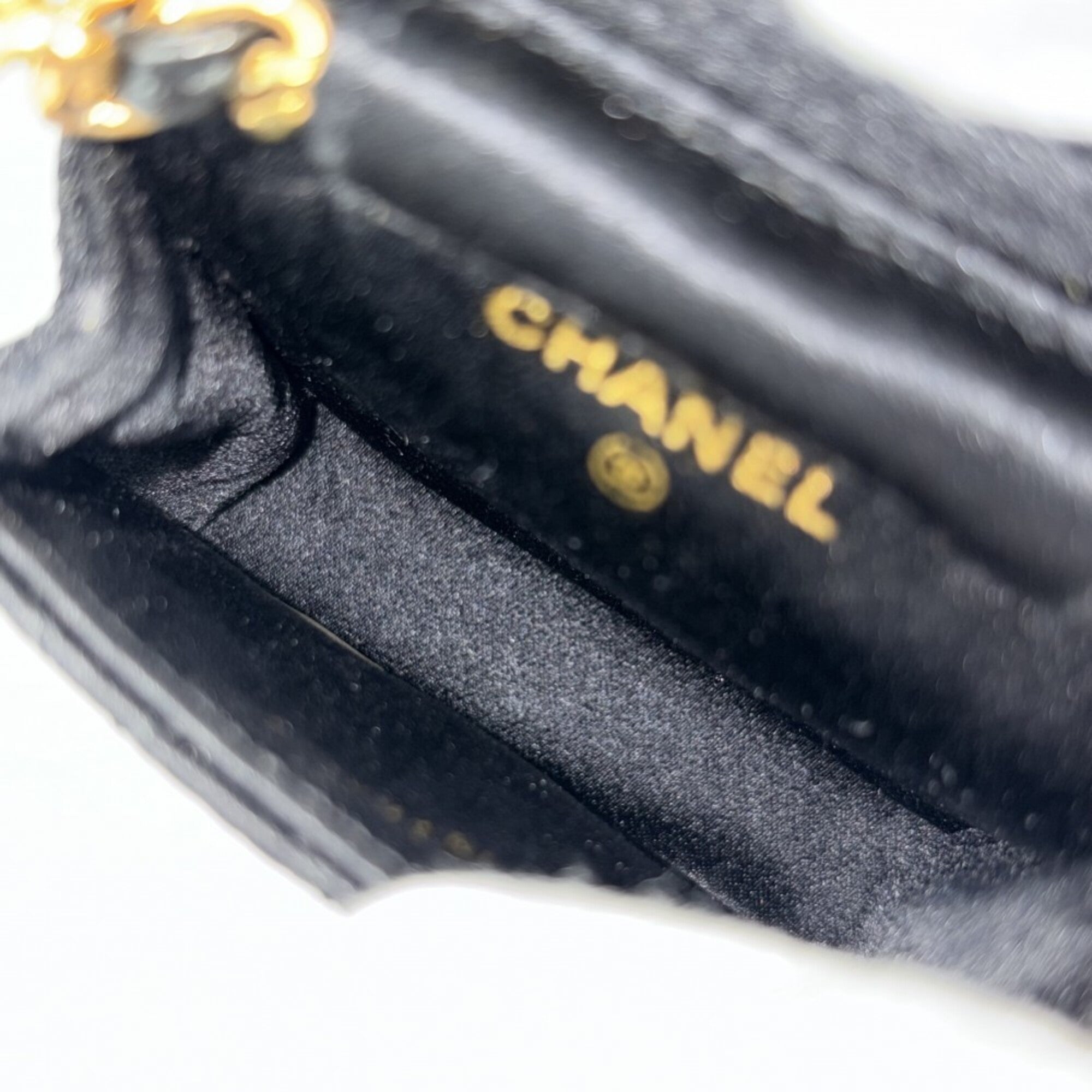Chanel Black Satin Pochette Shoulder Bag (Pre-Owned)
