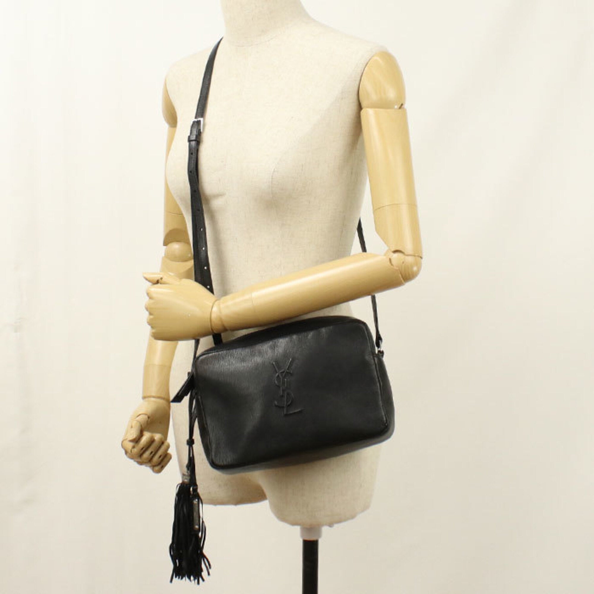 Saint Laurent Black Leather Shoulder Bag (Pre-Owned)