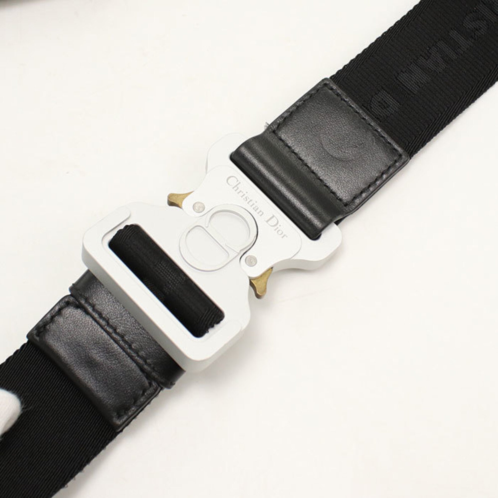 Christian Dior Black Sling Bag (Pre-Owned)