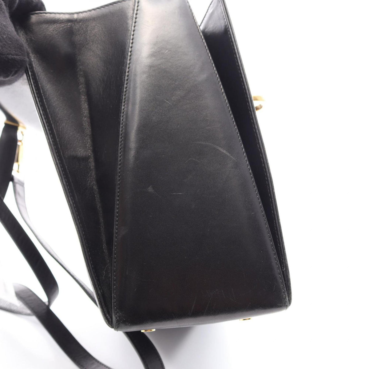 Salvatore Ferragamo Black Leather Handbag (Pre-Owned)