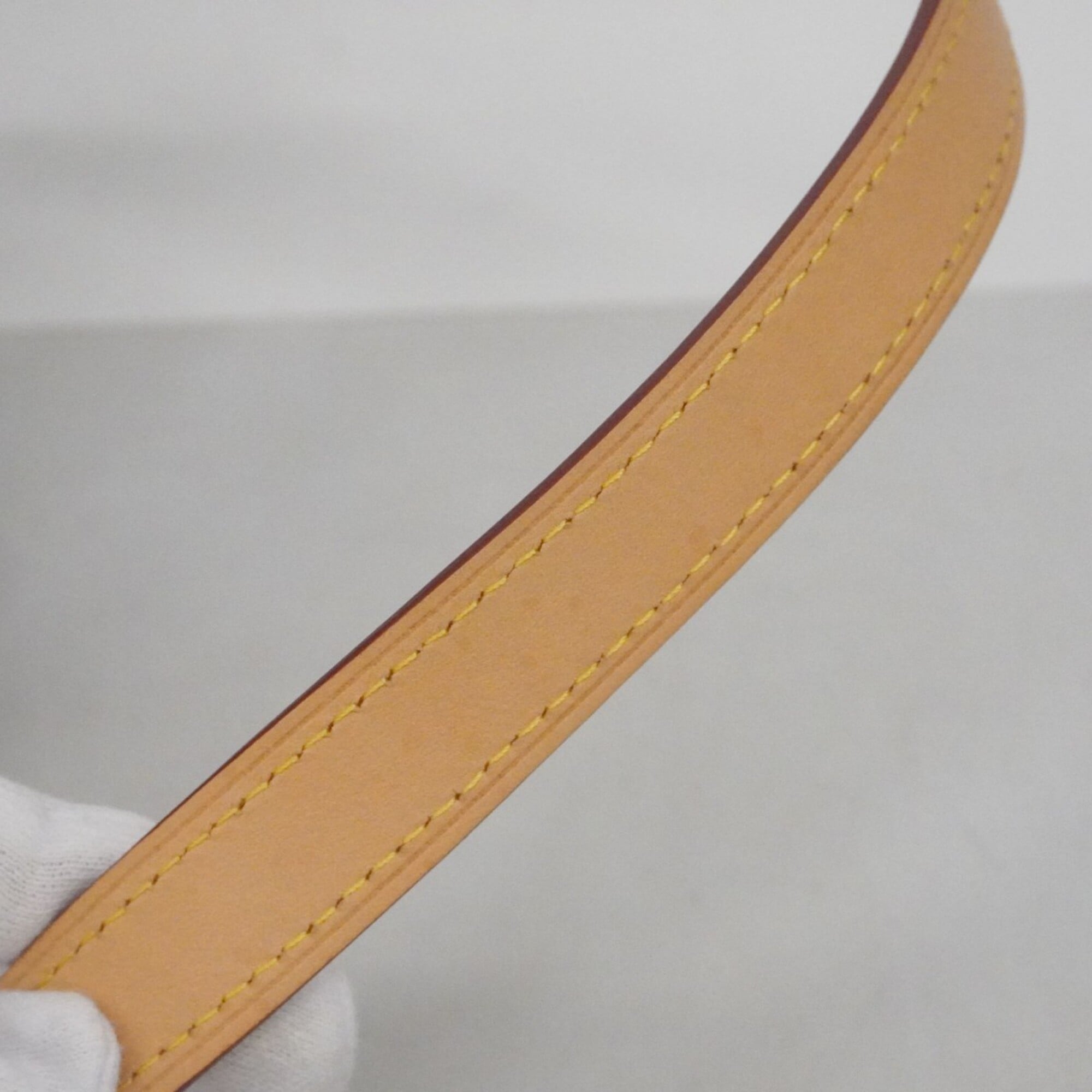 Louis Vuitton Brown Handbag (Pre-Owned)