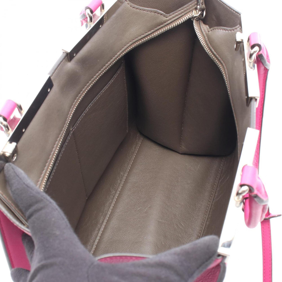 Fendi Pink Leather Handbag (Pre-Owned)