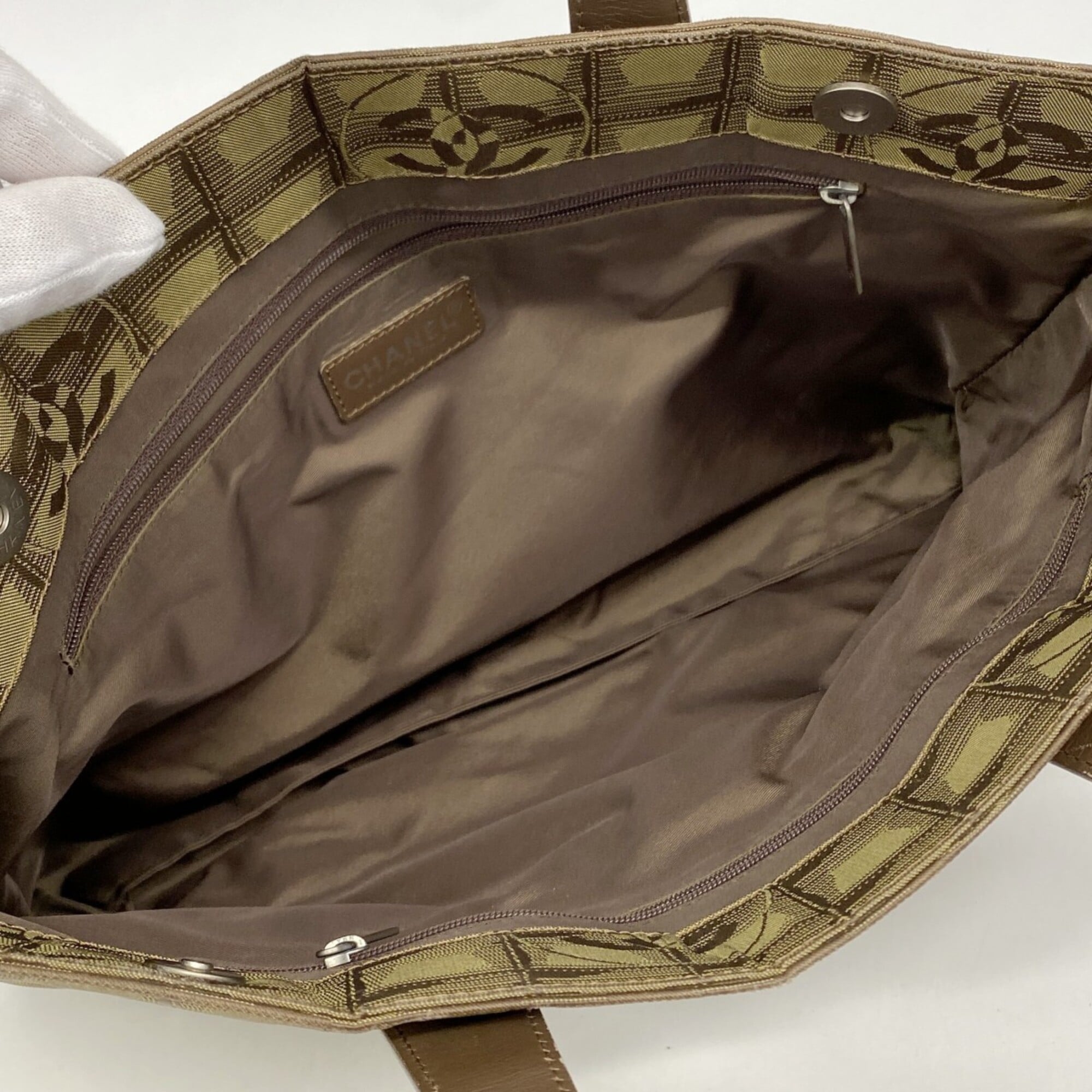 Chanel Khaki Nylon Tote Bag (Pre-Owned)