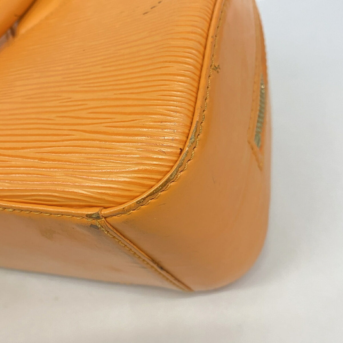 Louis Vuitton Mandarin Handbag (Pre-Owned)