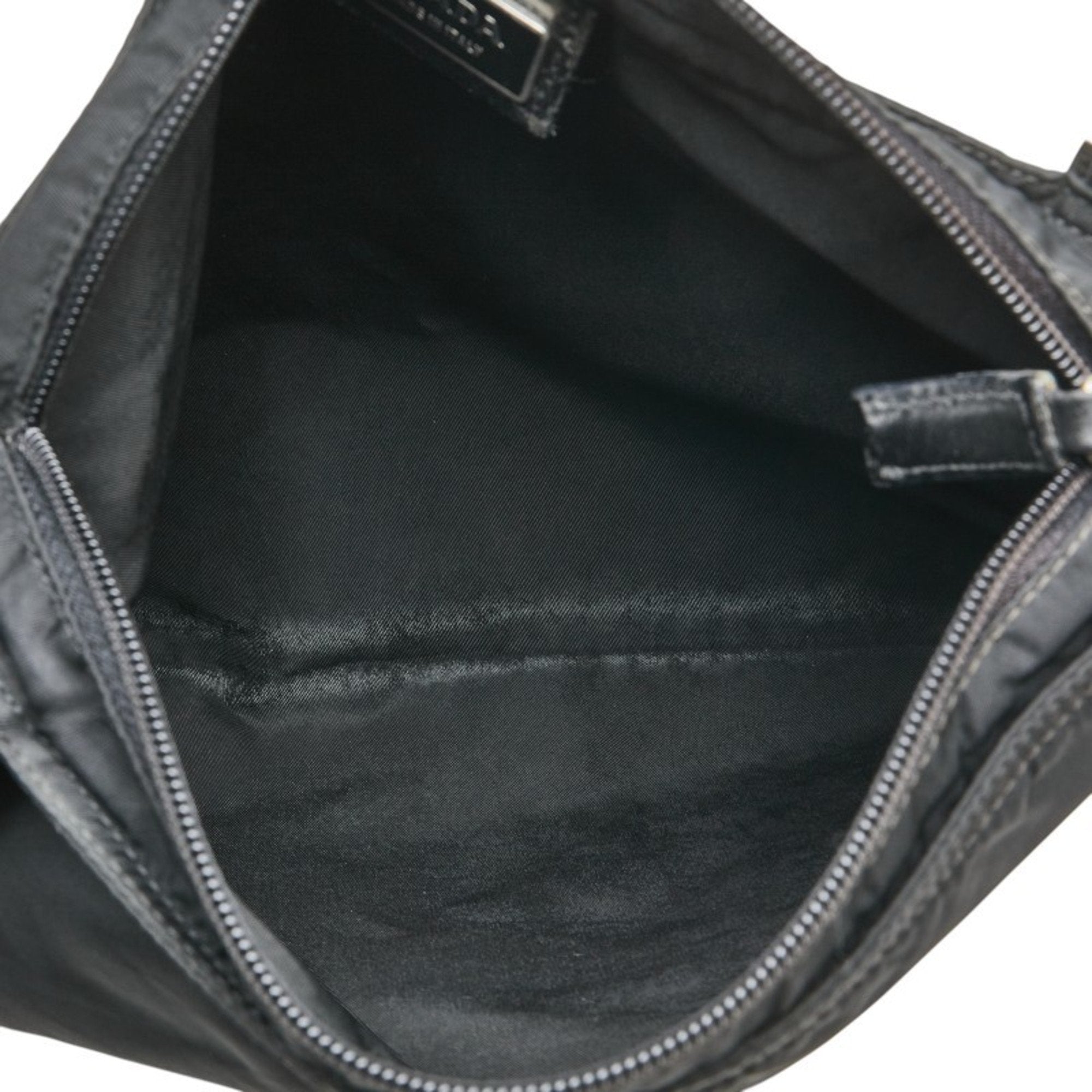 Prada Black Nylon Shoulder Bag (Pre-Owned)