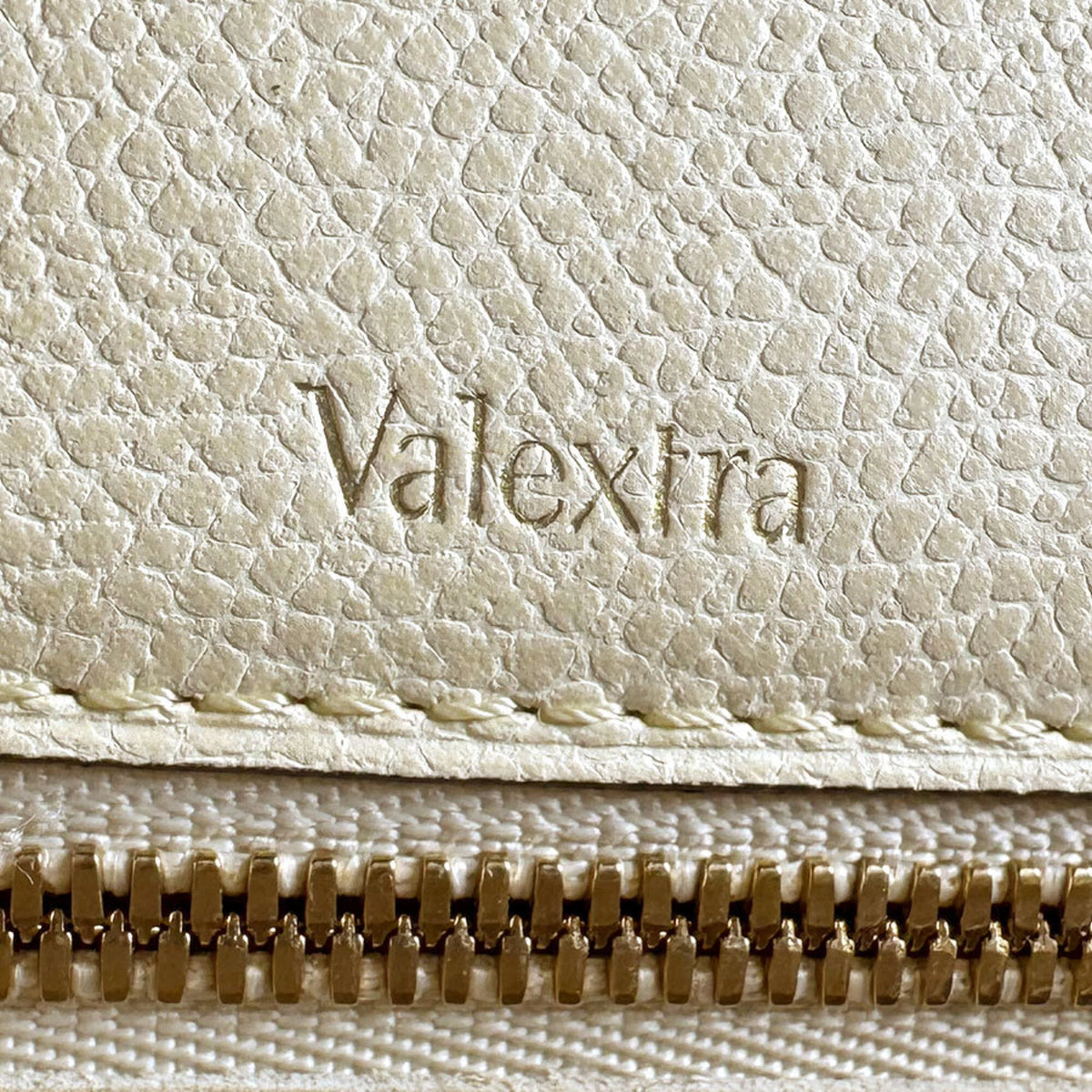 Valextra Black Ivory Leather Handbag Shoulder Bag (Pre-Owned)