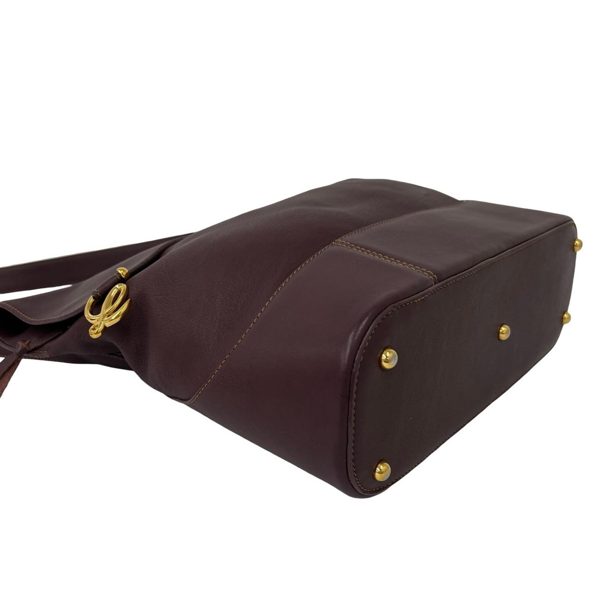 Loewe Red Color Wine Leather Shoulder Bag (Pre-Owned)