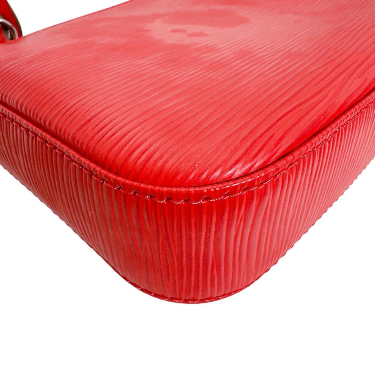 Louis Vuitton Red Color Epi Leather Pochette Pouch (Pre-Owned)