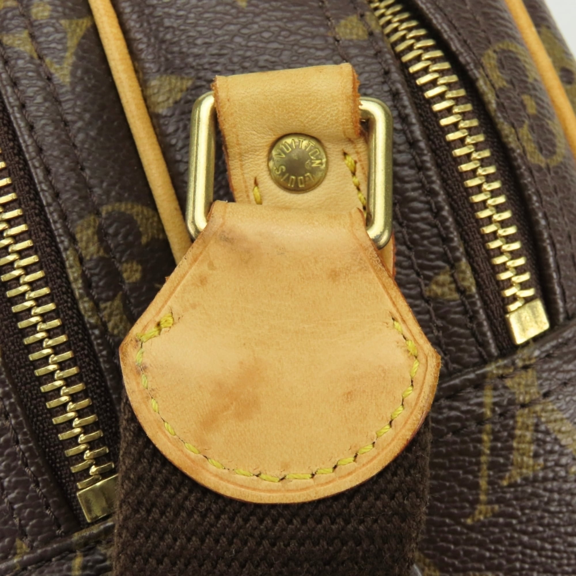 Louis Vuitton Brown Monogram Leather Shoulder Bag (Pre-Owned)