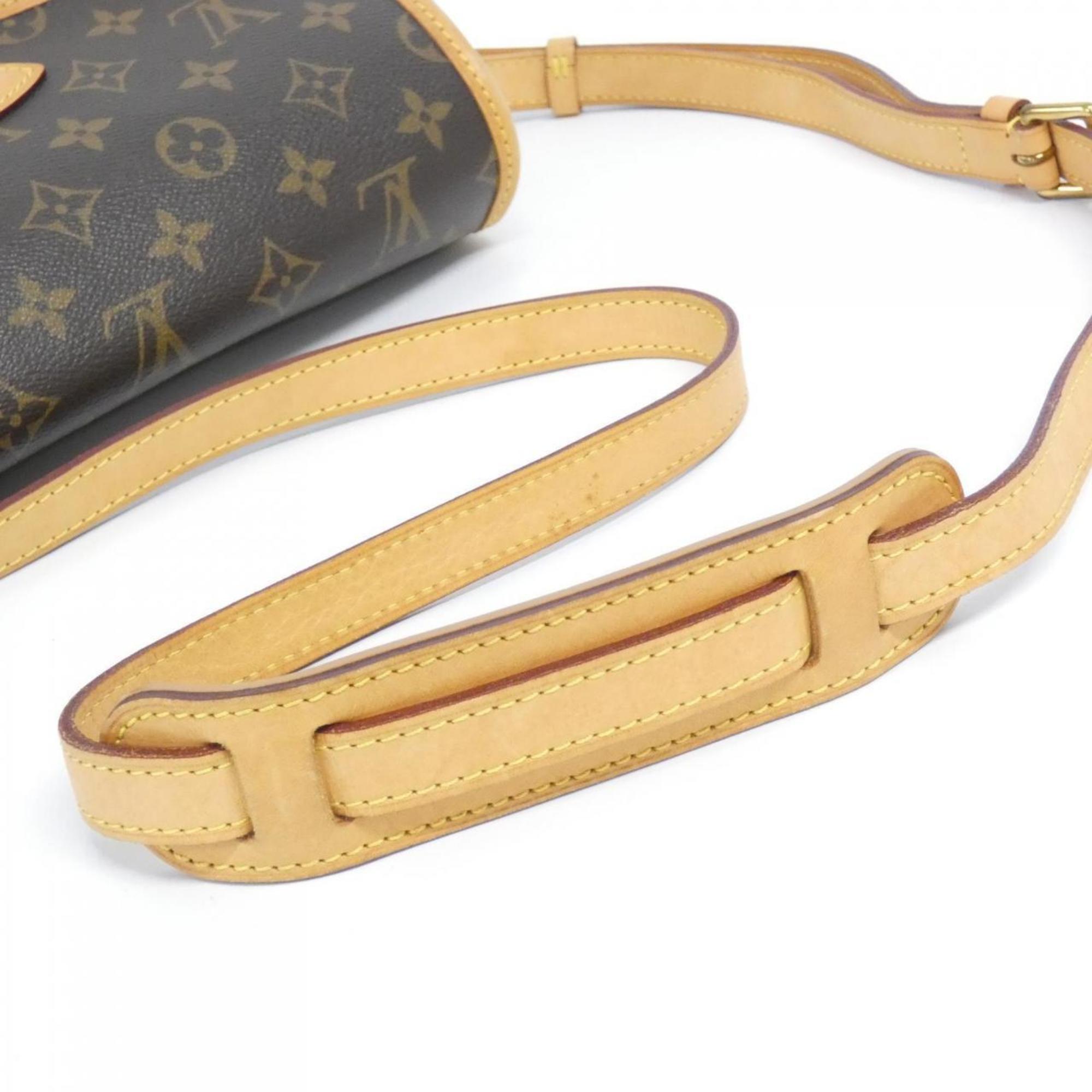 Louis Vuitton Marron Coated Canvas Shoulder Bag (Pre-Owned)