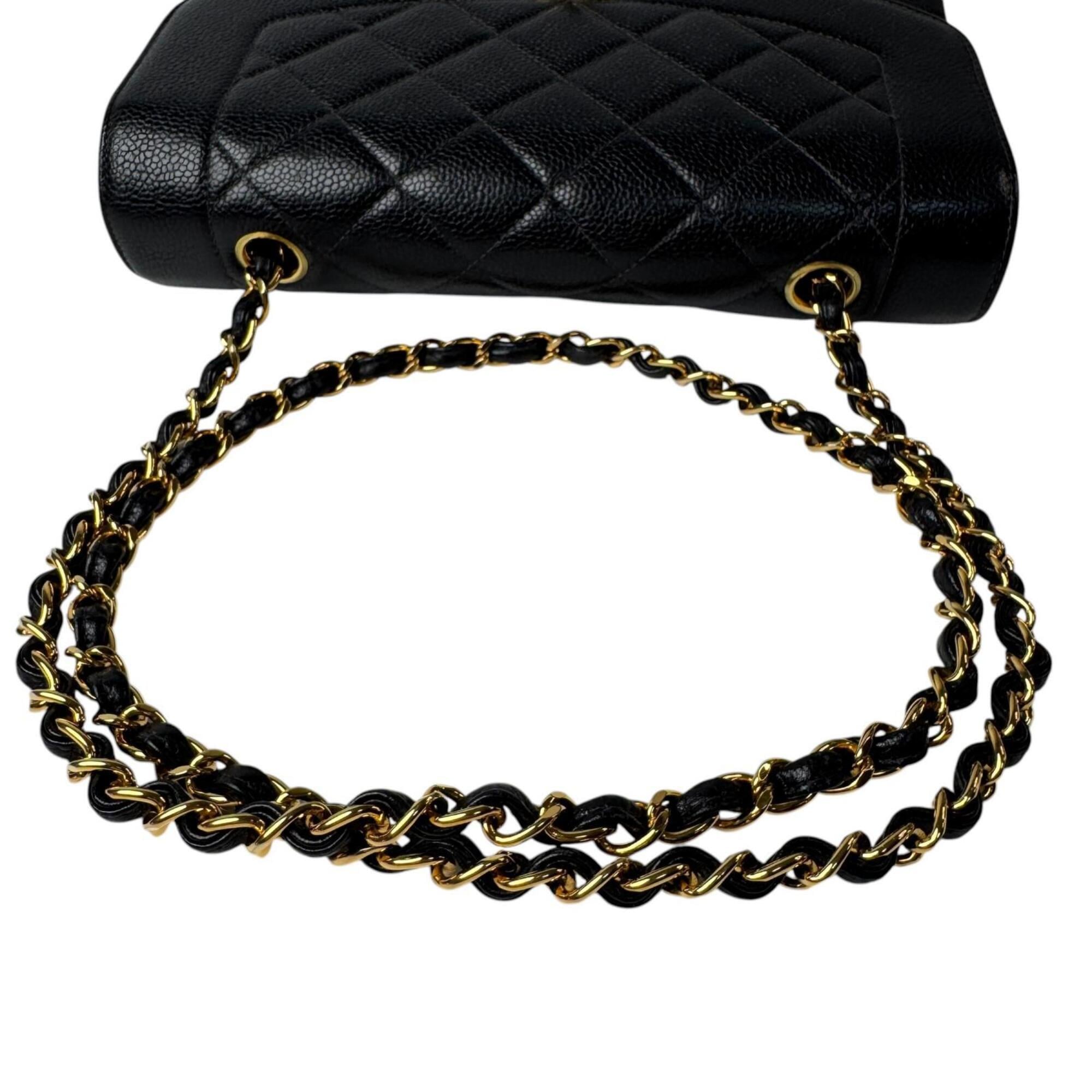 Chanel Black Grained Calfskin Shoulder Bag (Pre-Owned)