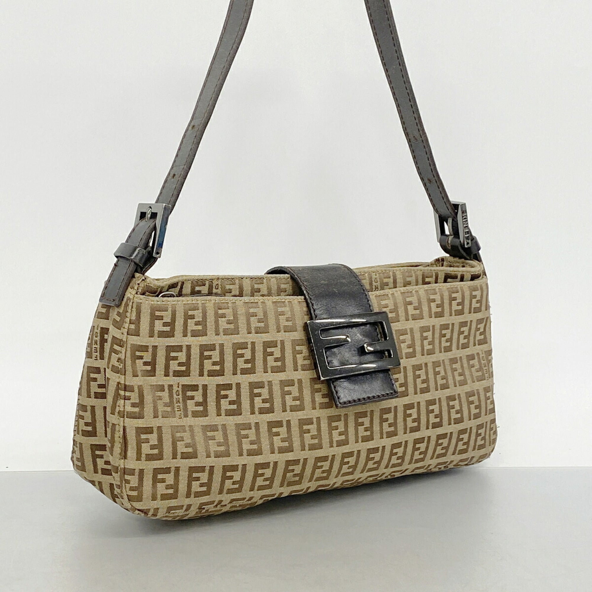 Fendi Brown Nylon Canvas Shoulder Bag (Pre-Owned)