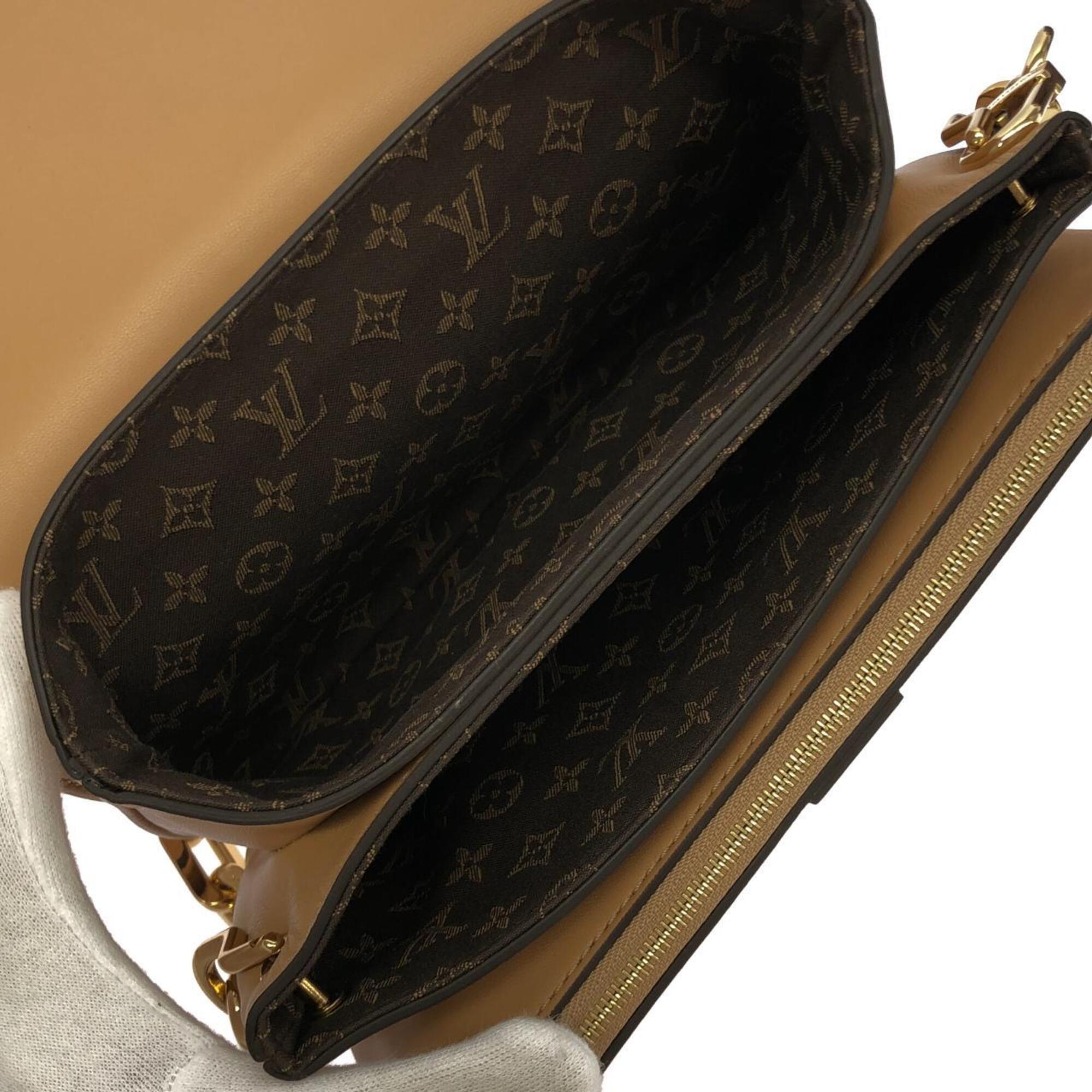 Louis Vuitton Brown Camel Leather Shoulder Bag (Pre-Owned)