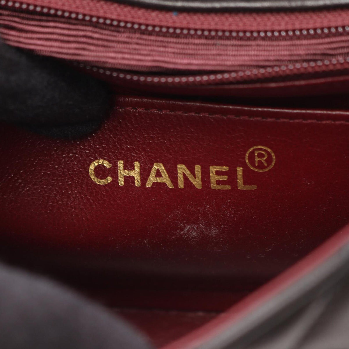Chanel Black Leather Handbag Shoulder Bag (Pre-Owned)