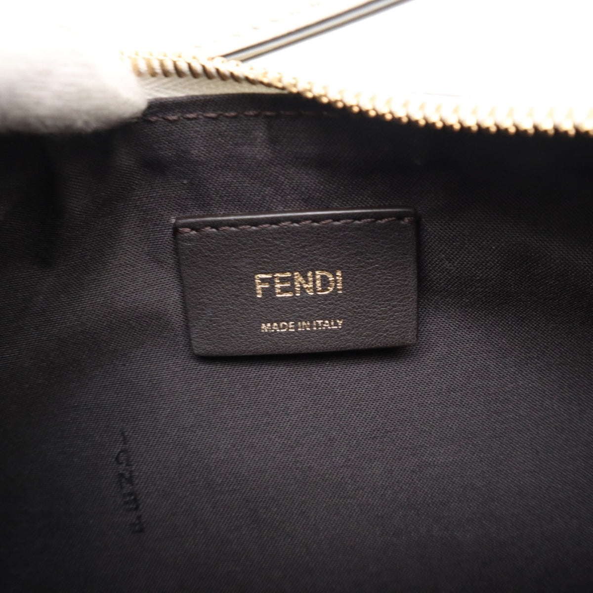 Fendi White Leather Handbag (Pre-Owned)